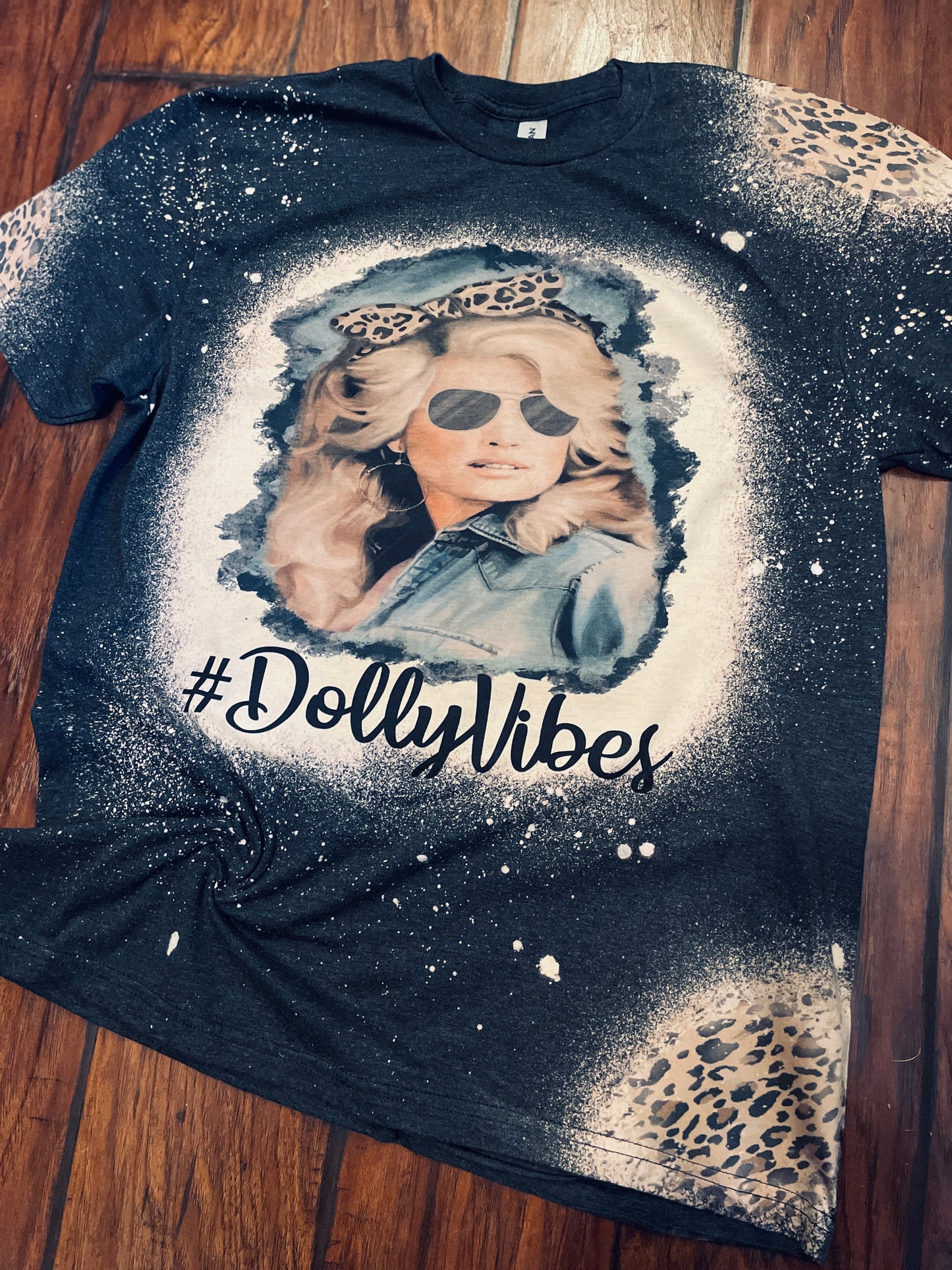 #DollyVibes